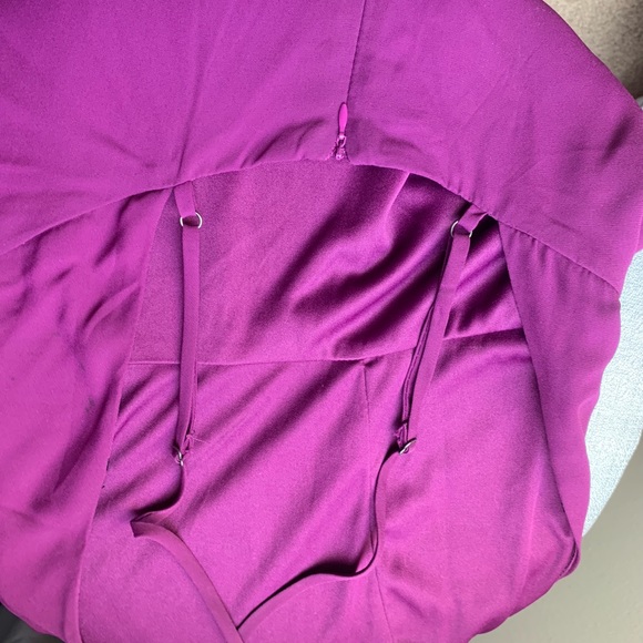 Purple low back strap dress. - Picture 4 of 4